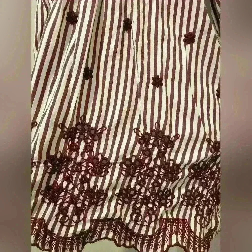 American Sweetheart Eyelet Blouse - Picture 4 of 11